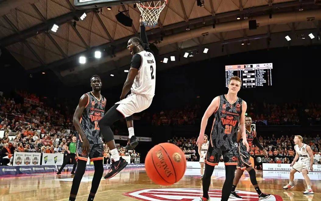 CBA三分雨升级！宏远新援场均23分，徐杰胡明轩迎最强火力搭档