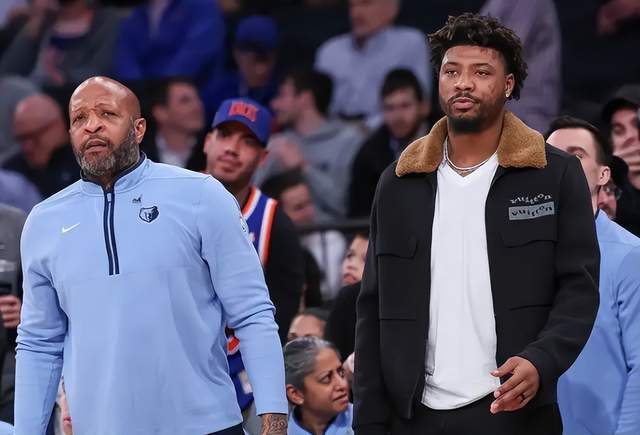 斯玛特加盟湖人，物是人非，一细节显示詹姆斯非常尴尬