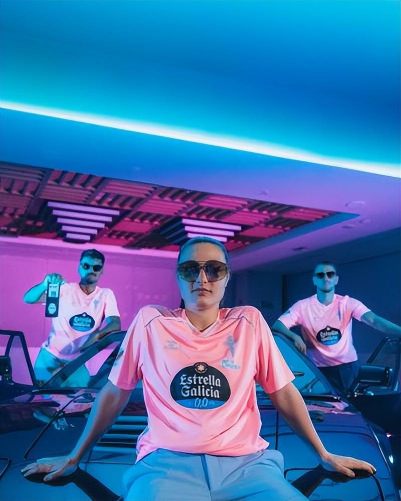 塞尔塔维戈发布25/26赛季第三件球衣