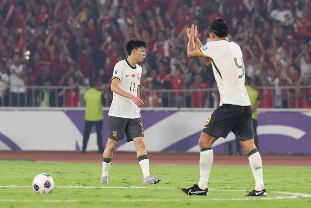 中国男足彻底无缘2026世界杯