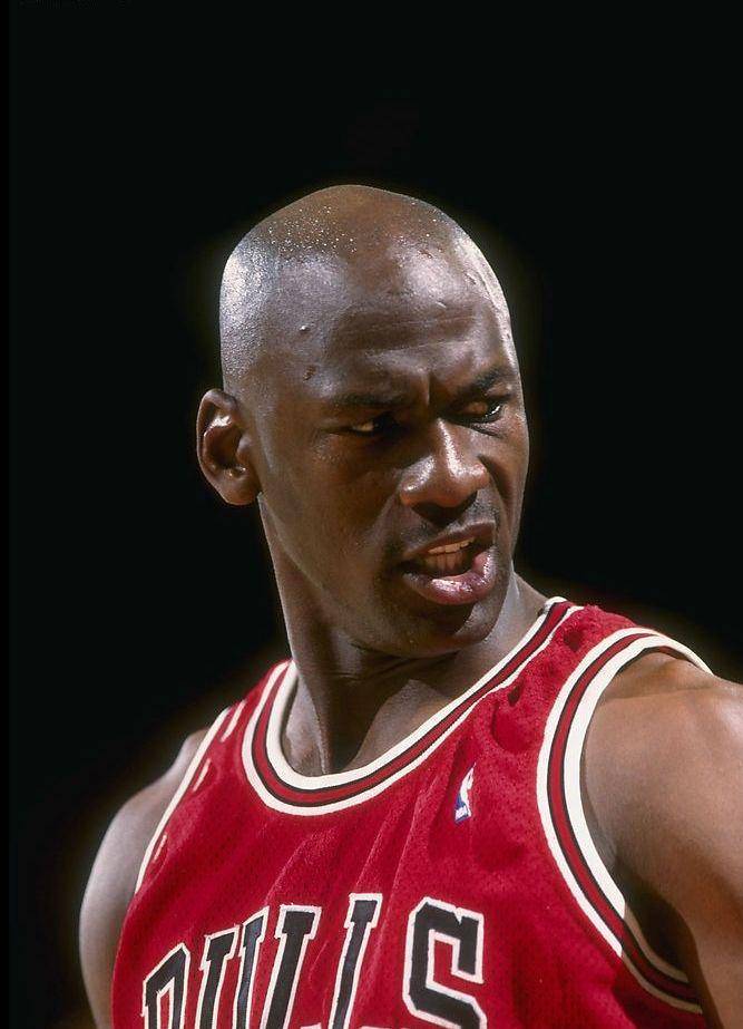 科比球迷亚历山大：科比是加强版乔丹！