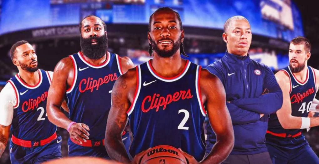 加盟洛杉矶快船，打造完美首发阵容