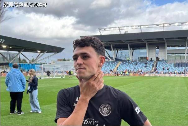 丁丁远走(zǒu)那不勒斯，曼城新赛季的“指挥官任务”，就全靠他了