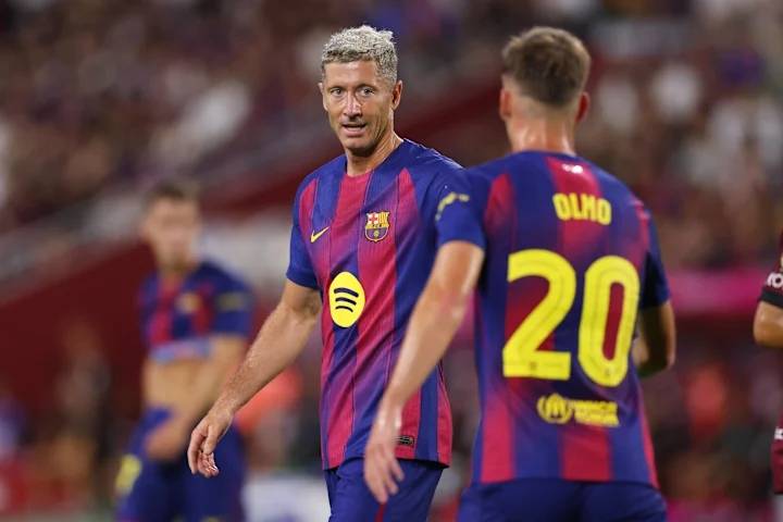 巴塞罗那锋线告急！莱万旧伤复发，两替补救火存疑