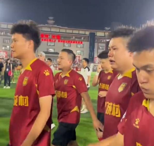 忠诚村点球大战击败龙泉井村，夺得2025年贵州“村超”冠军