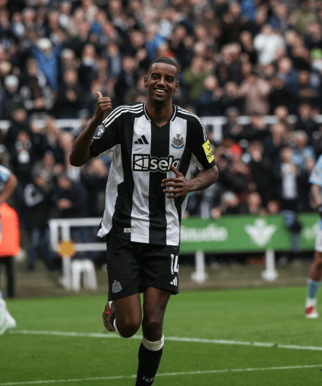 报价1.5亿欧！夏窗标王诞生！罢训罢赛有效果，利物浦造新三叉戟