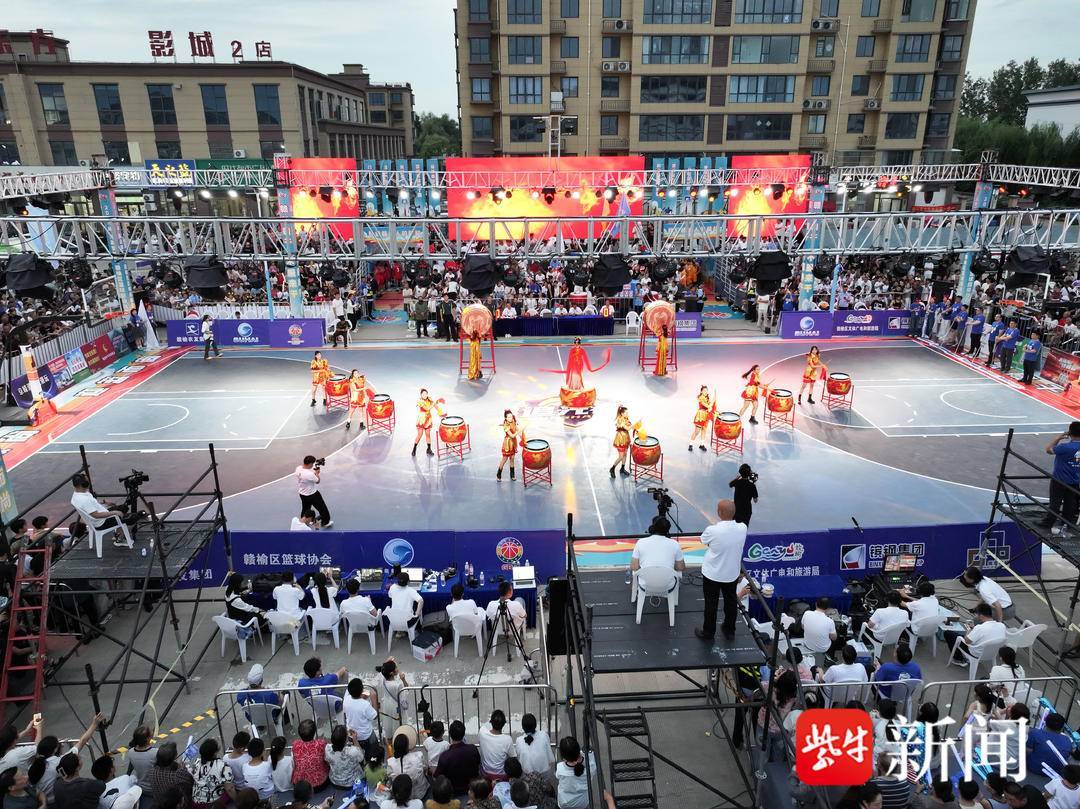 赣榆篮球超级联赛墩尚镇主场万人观战 精彩纷呈