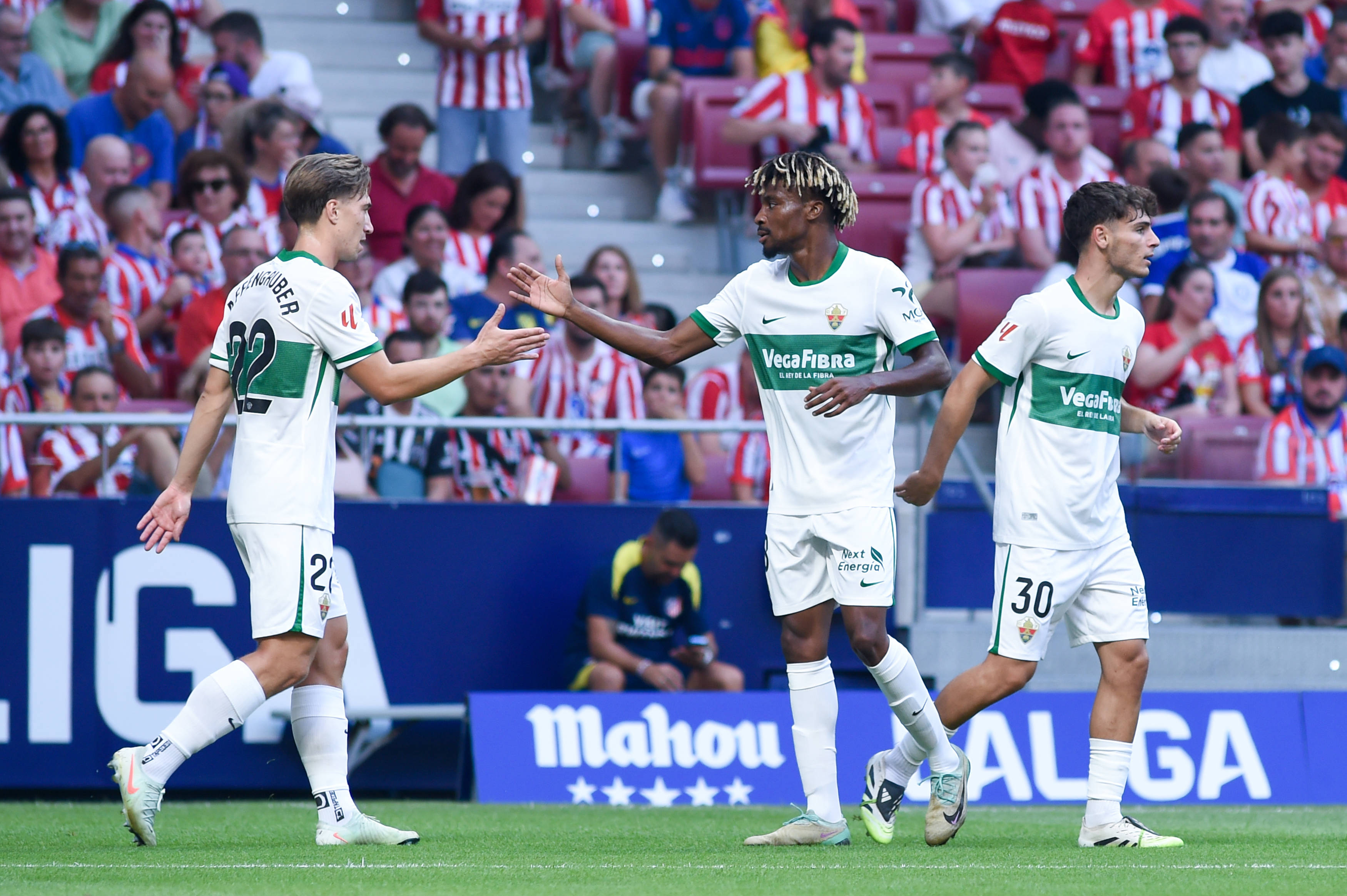 （体育）足球——西甲：马德里竞技平埃尔切