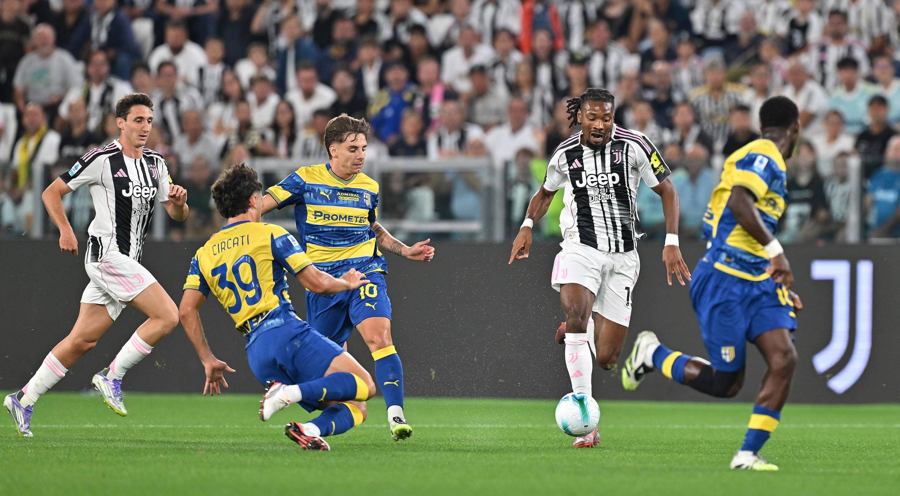 （外代二线）足球——意甲联赛：尤文图斯胜帕尔马