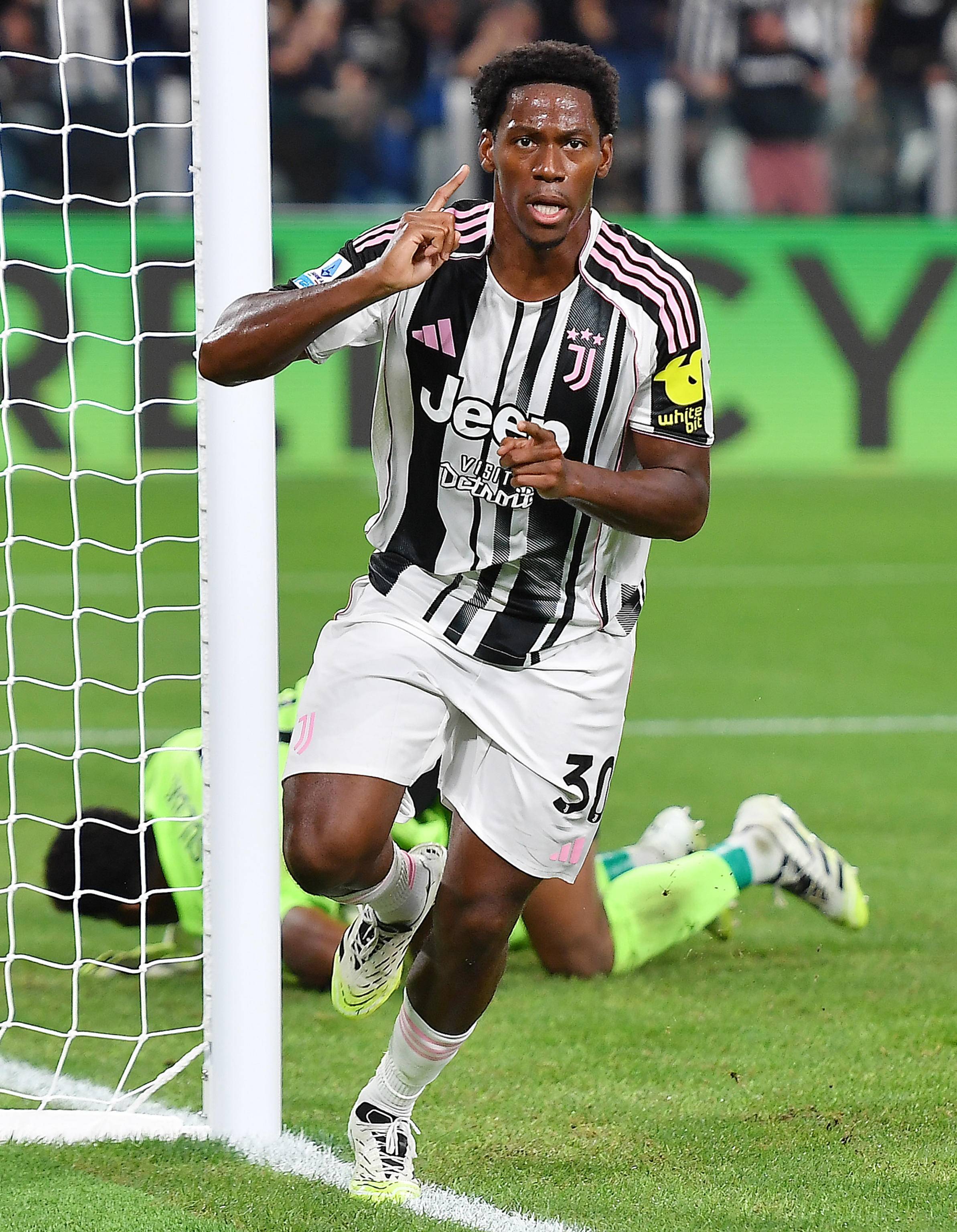 （外代二线）足球——意甲联赛：尤文图斯胜帕尔马