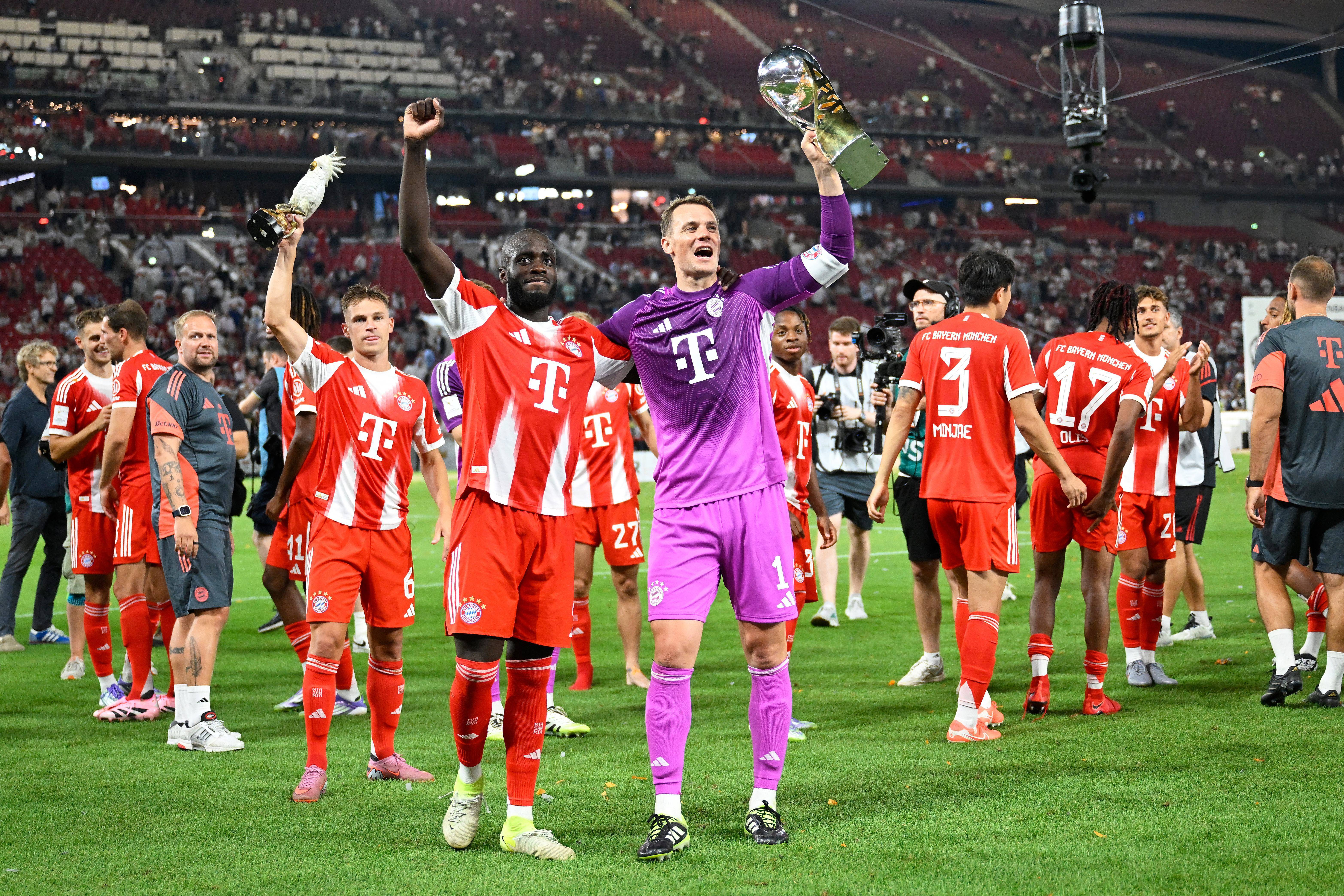 （体育）足球——弗朗茨·贝肯鲍尔超级杯：拜仁慕尼黑夺冠