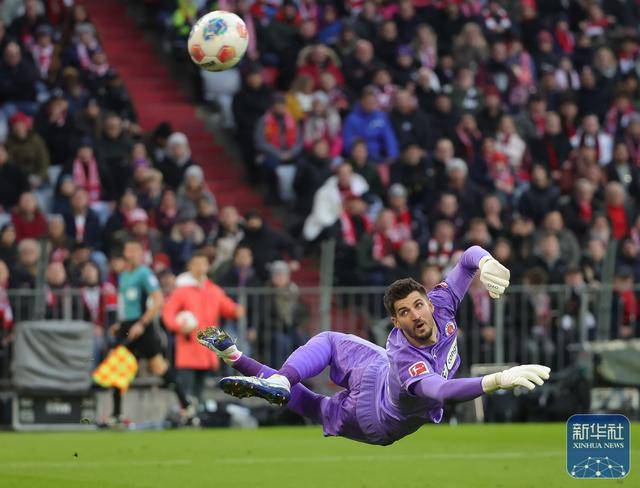 足球｜德甲：拜仁胜圣保利